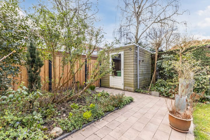 Foto 41 van Jhr.Mr.Dr. H.A. van Karnebeeklaan 42