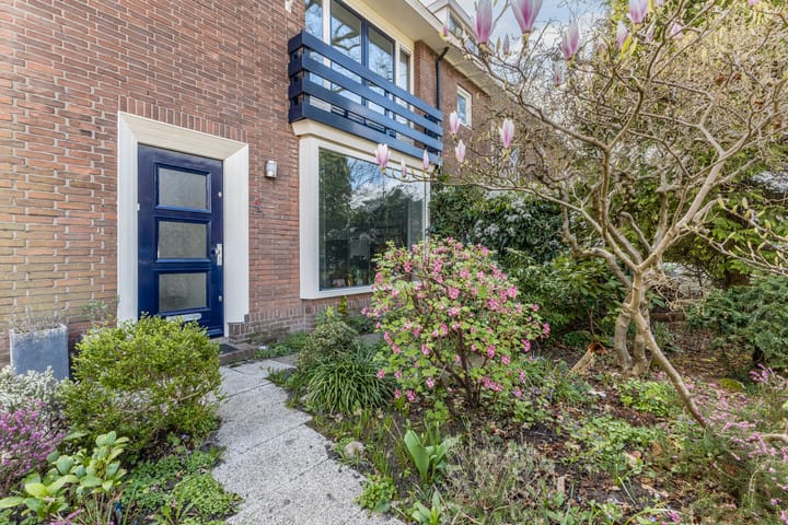 Foto 44 van Jhr.Mr.Dr. H.A. van Karnebeeklaan 42