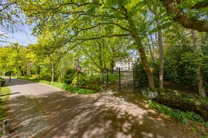 Foto 50 van van Vredenburchweg 4