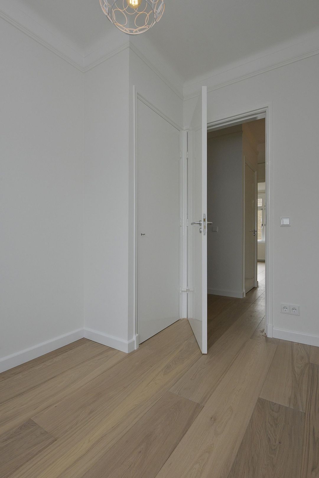 Photo 13 of Albertus Perkstraat 23