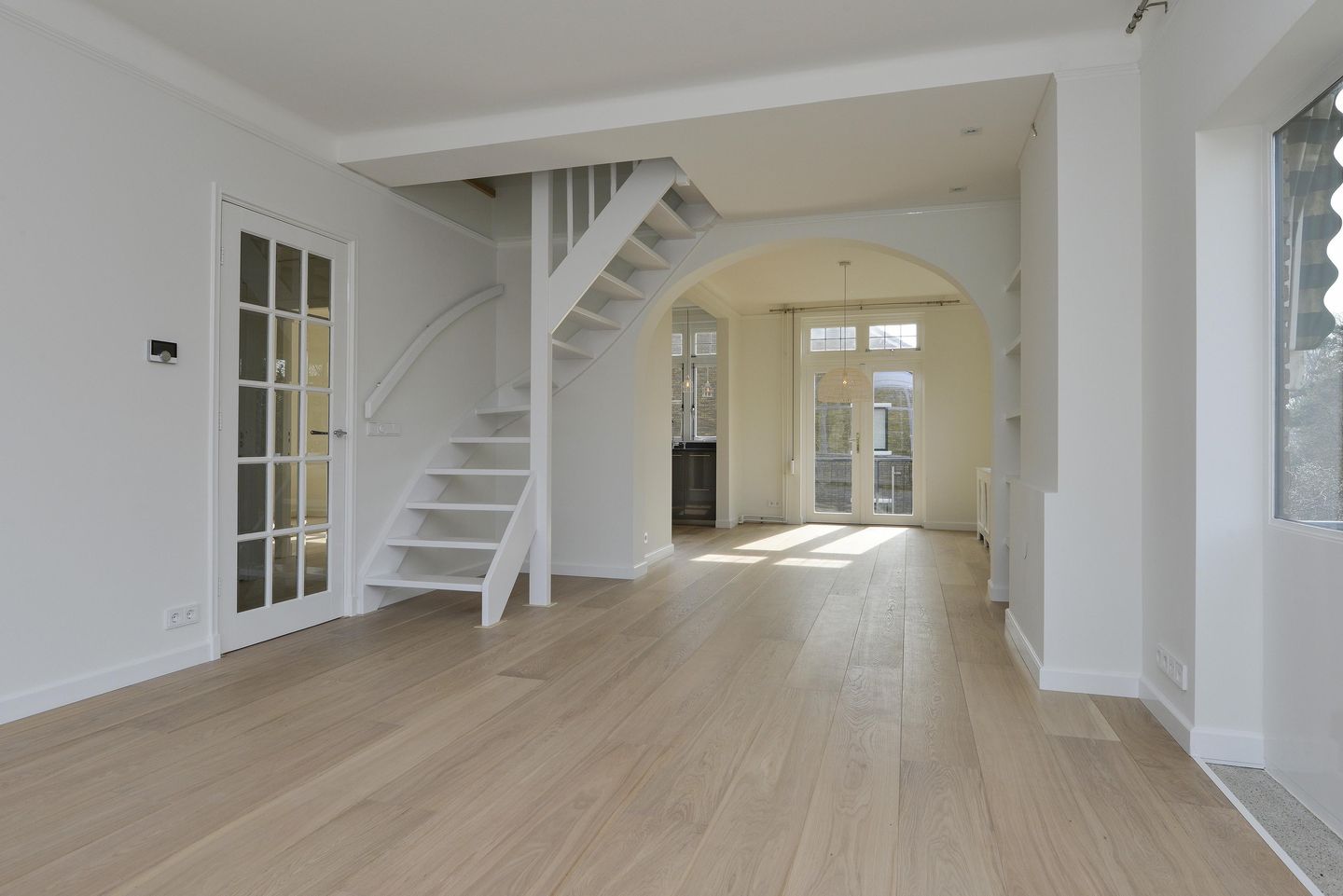 Photo 4 of Albertus Perkstraat 23