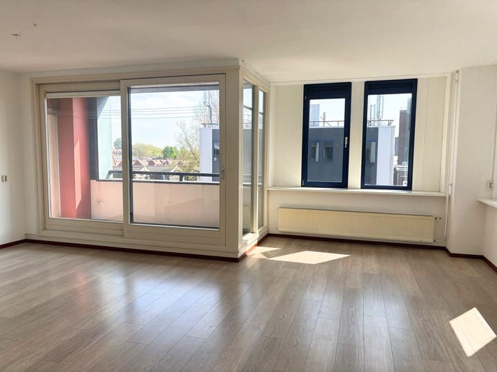 Photo 3 of Oostzijde 189