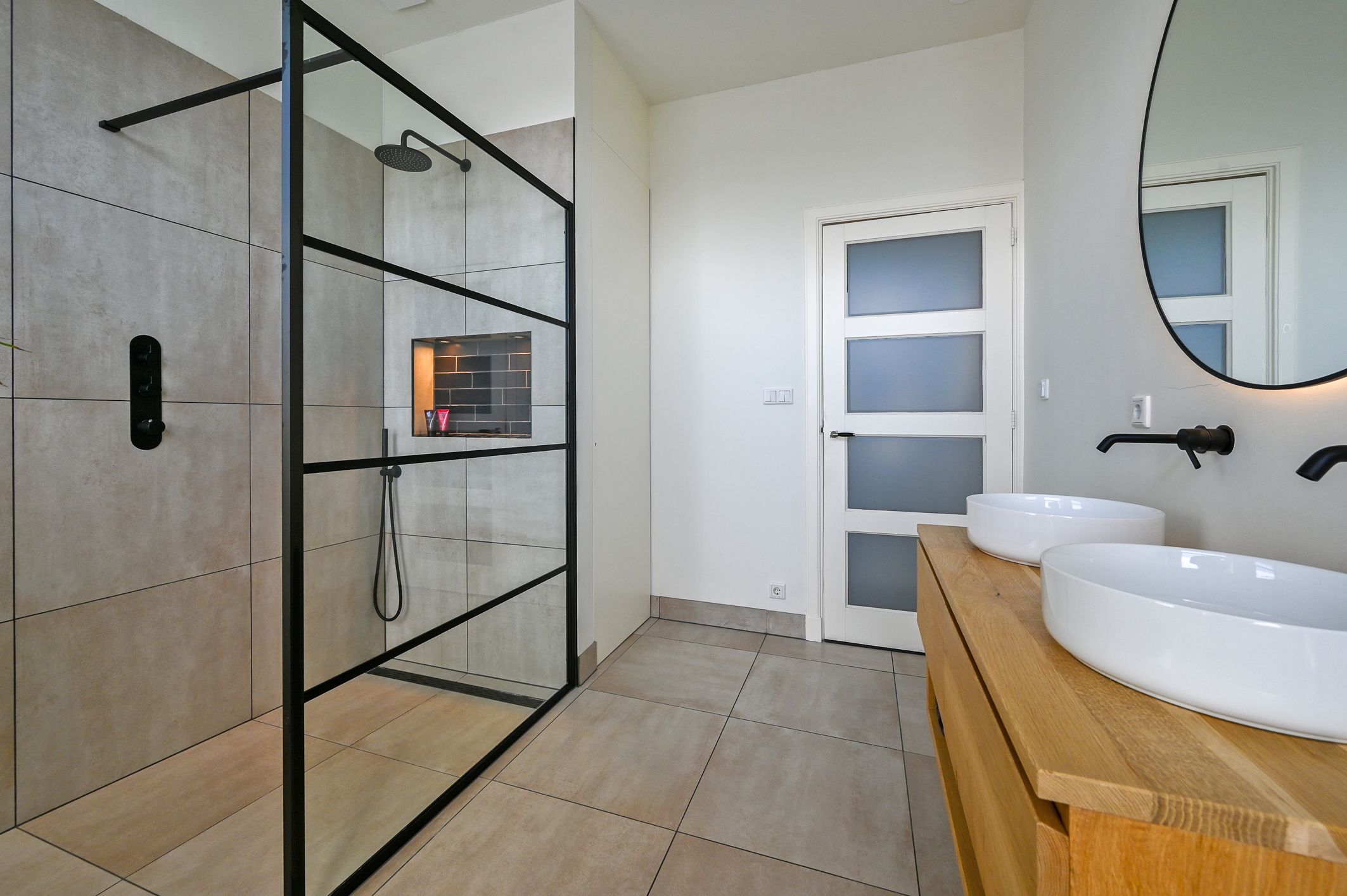 Foto 24 van van Egmondestraat 2