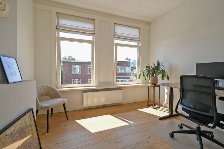 Foto 28 van van Egmondestraat 2