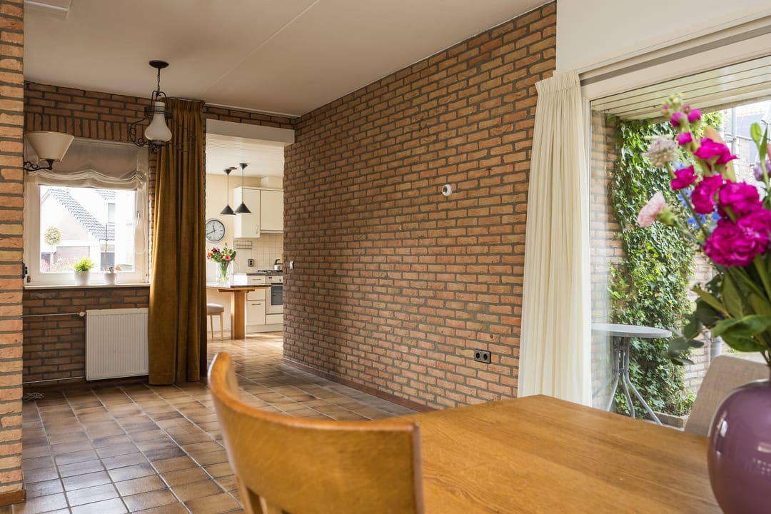 Photo 13 of van Bodelswingstraat 8