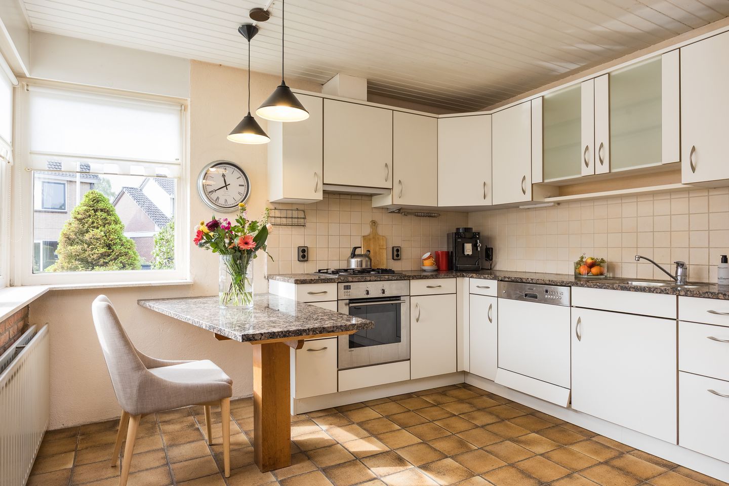 Photo 14 of van Bodelswingstraat 8