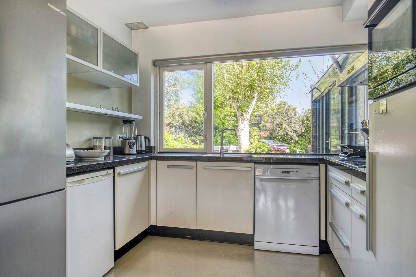 Photo 14 of Oosteinde 30