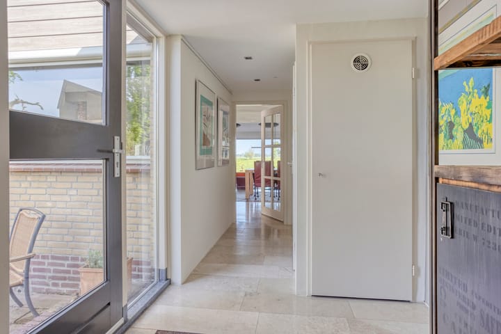 Foto 9 van van Assendelftstraat 9