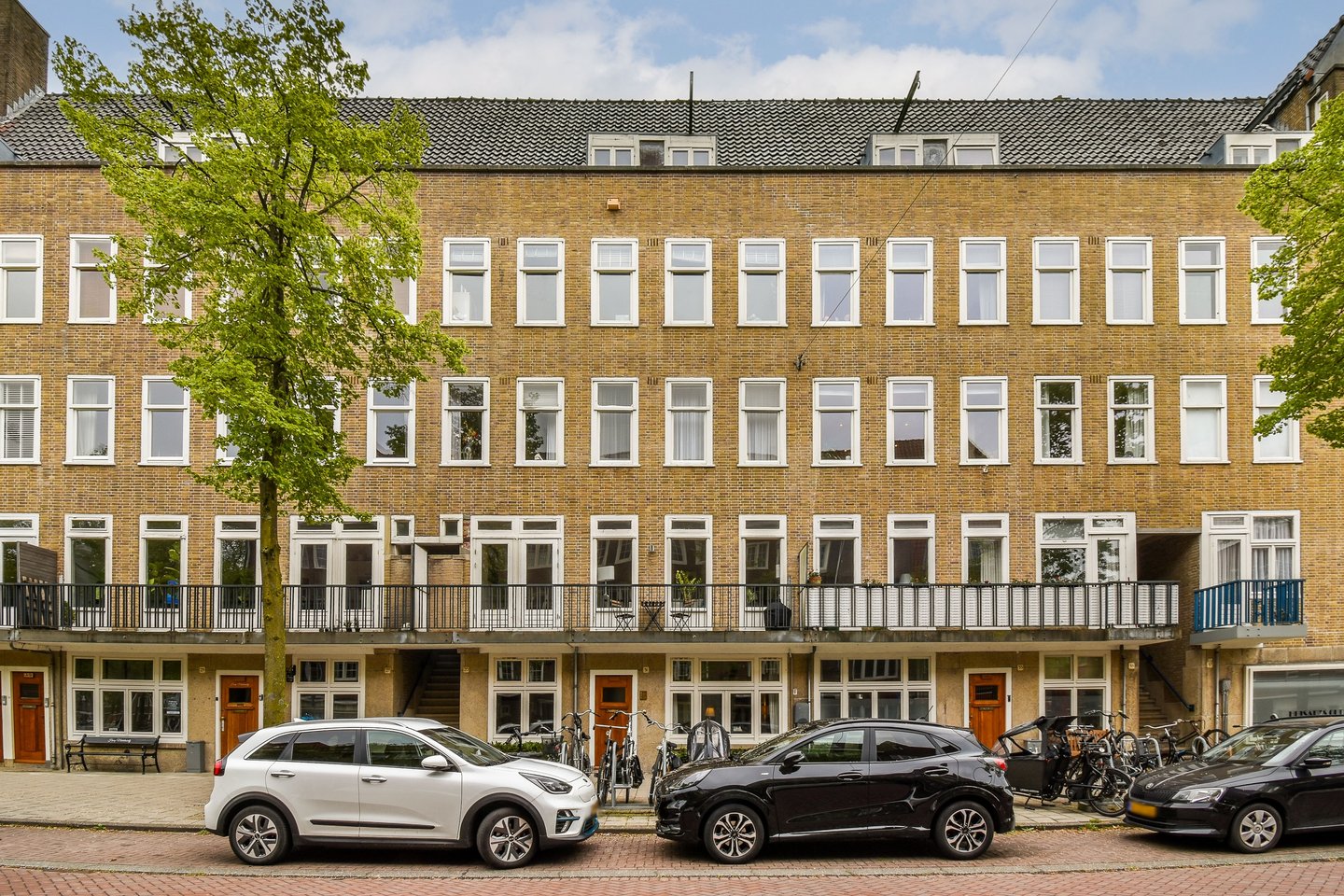 Bekijk foto 2 van Waalstraat 31