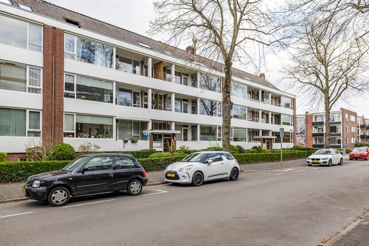 Foto 44 van Troelstralaan 5-A