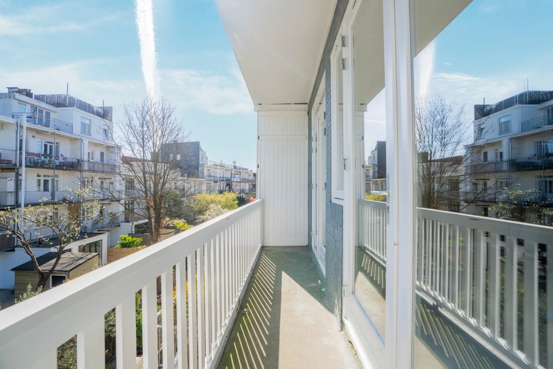 Photo 22 of Orteliusstraat 46-1