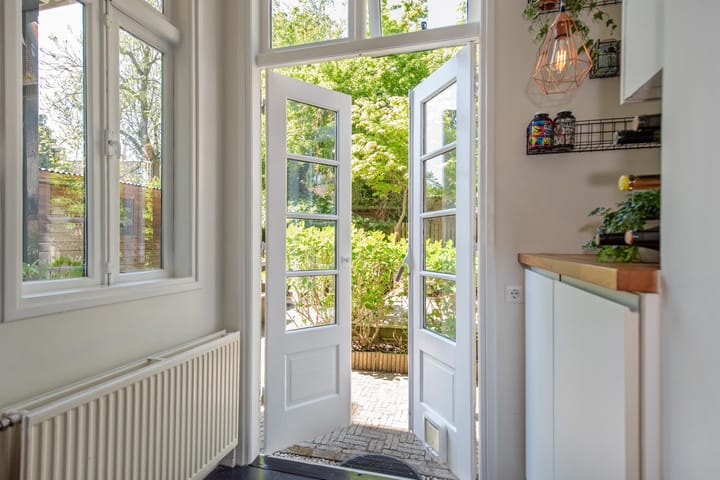 Foto 18 van Cornelis Trompstraat 69