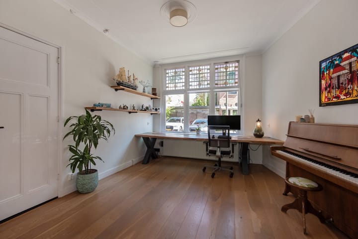 Foto 32 van Cornelis Trompstraat 69