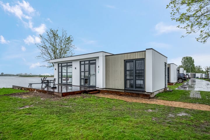 Photo 1 of Rijnbandijk 36