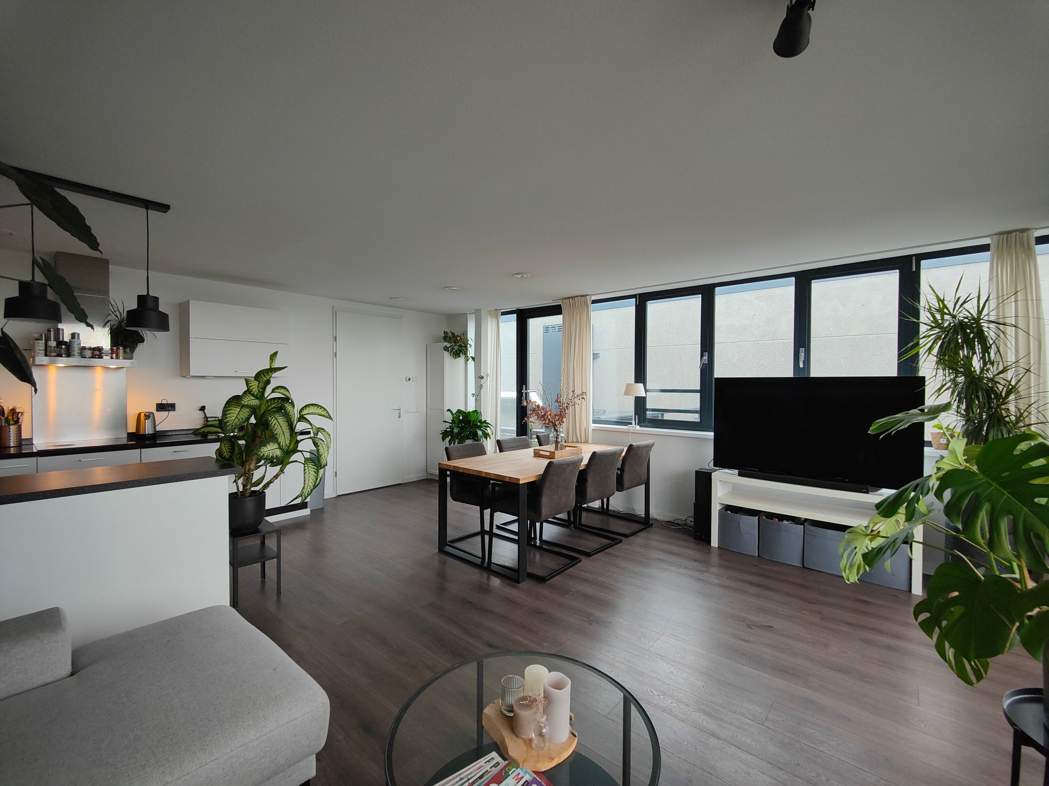 Photo 6 of Jansbuitensingel 20-63