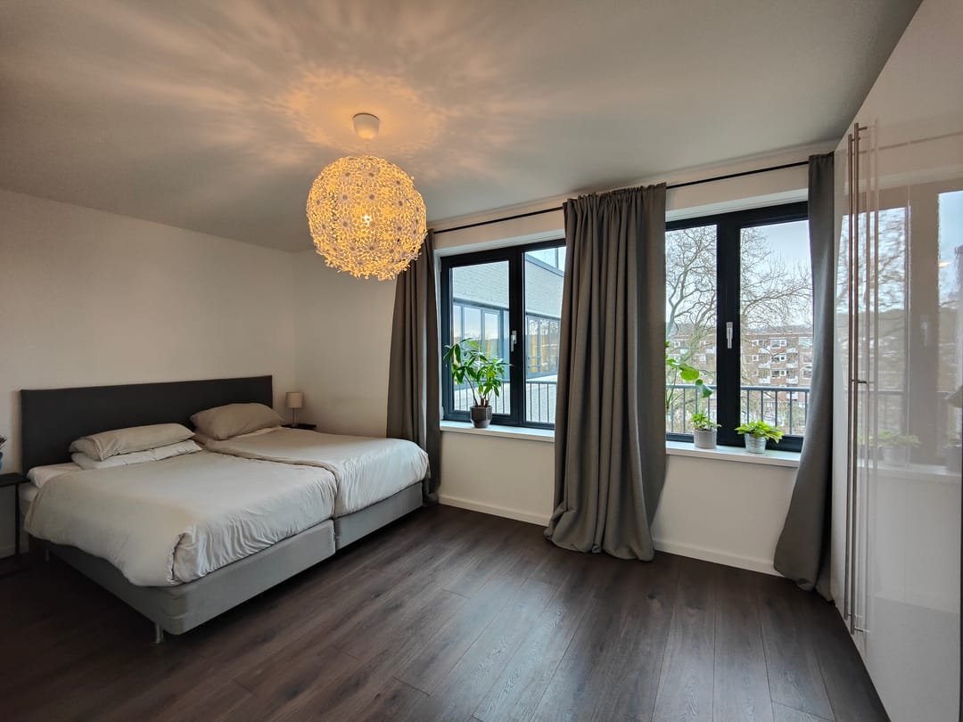 Photo 8 of Jansbuitensingel 20-63