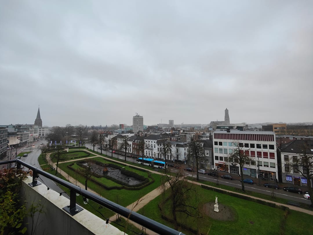 Photo 16 of Jansbuitensingel 20-63