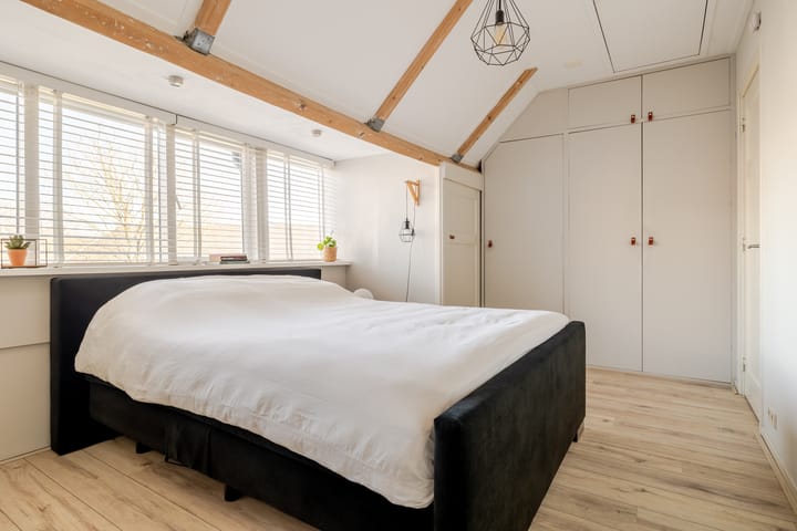 Foto 42 van Piet Avontuurstraat 61