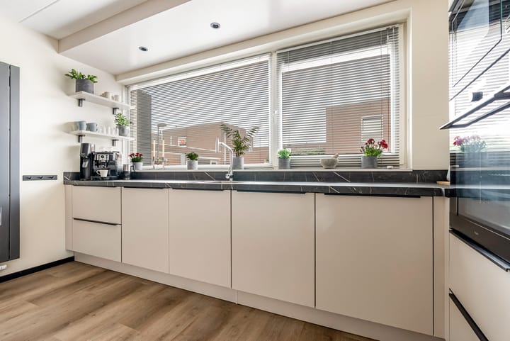 Photo 16 of Eendragt 7