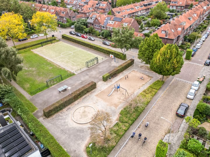 Foto 49 van Piet Avontuurstraat 61