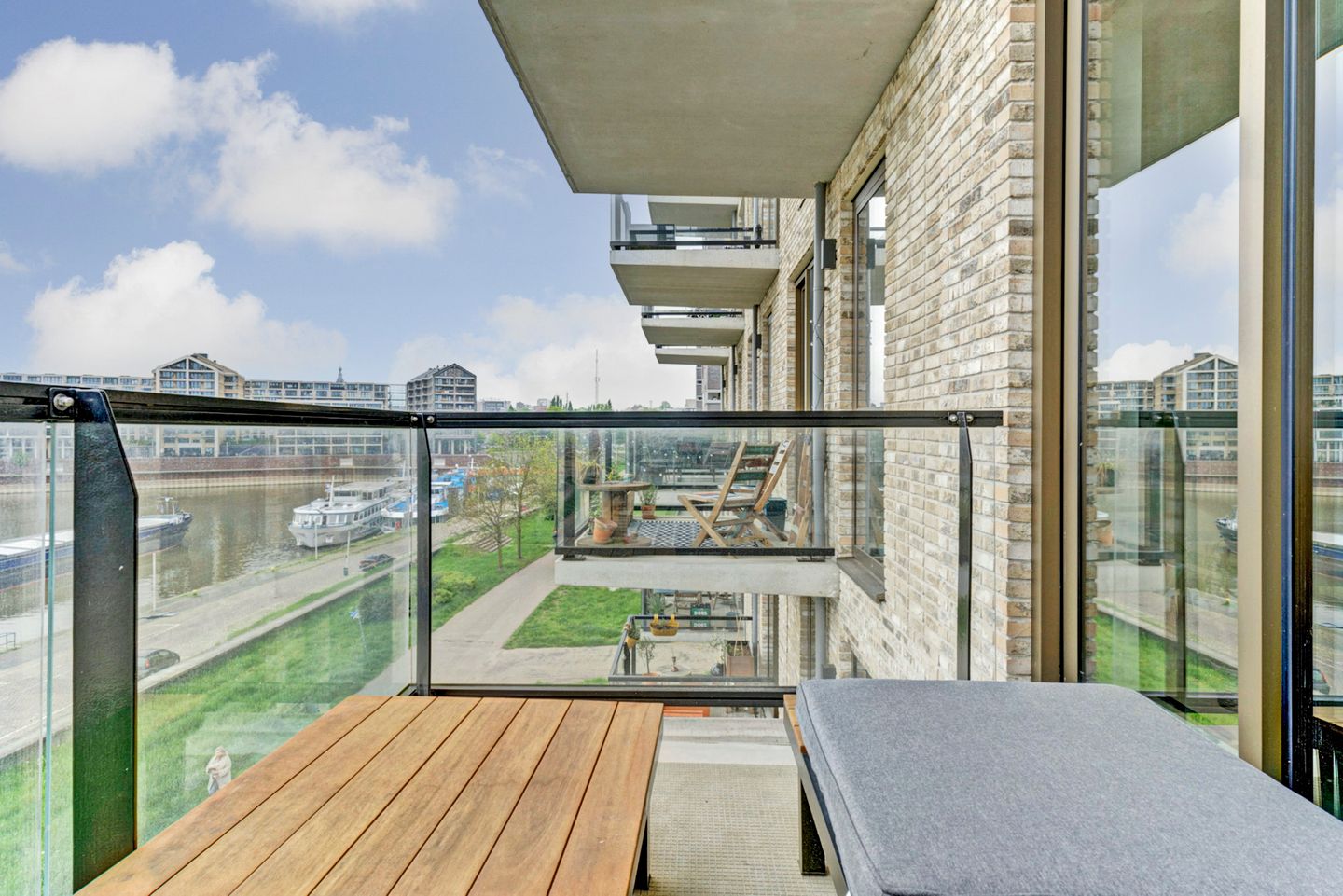 Foto 10 van Waalbandijk 263