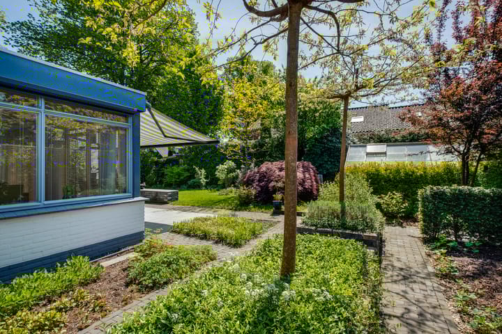 Foto 20 van van Lutterveltplein 10