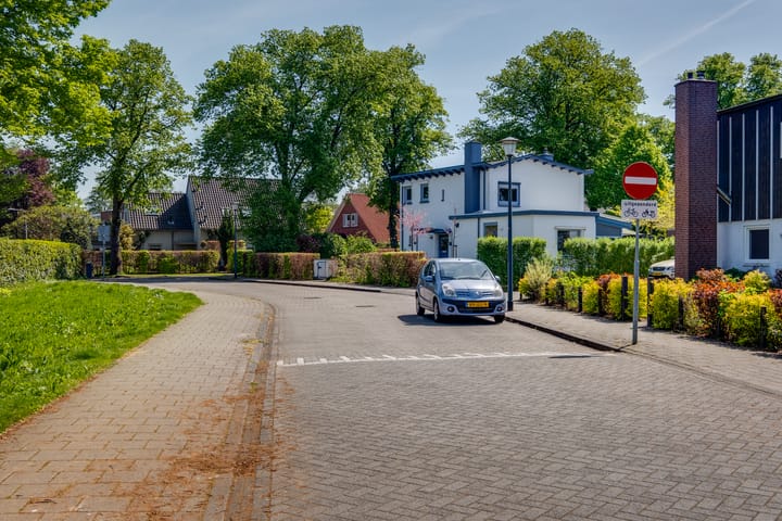 Foto 30 van van Lutterveltplein 10