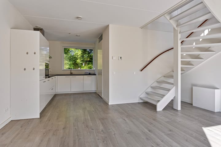 Photo 2 of Asterstraat 12