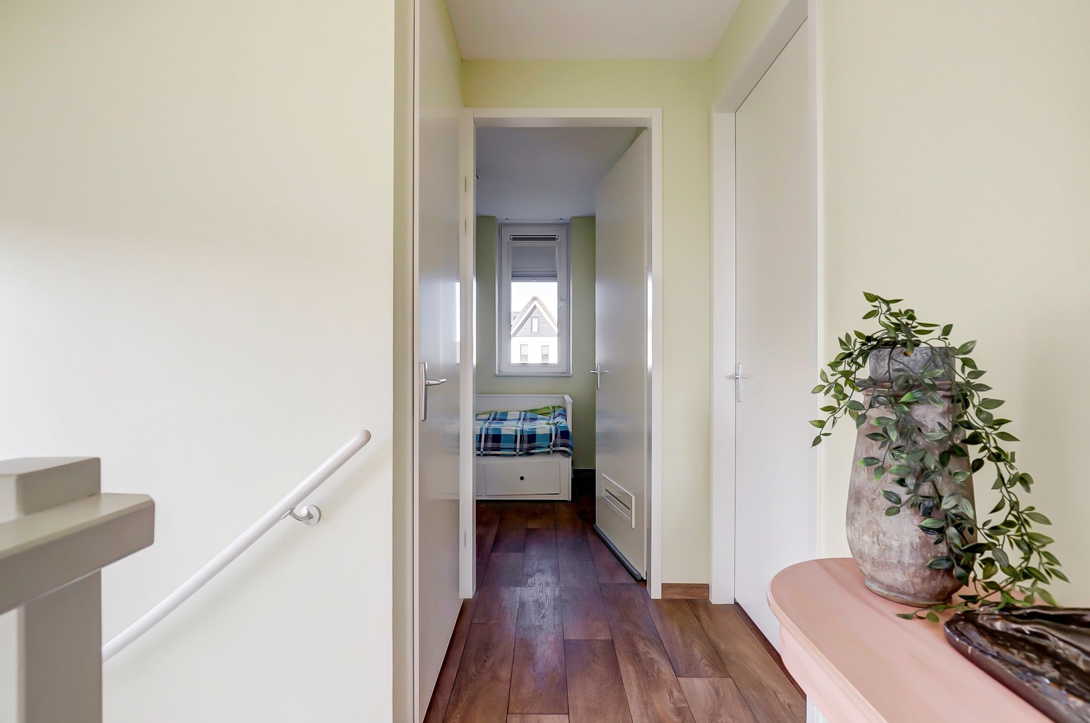 Photo 15 of Reedulf 9