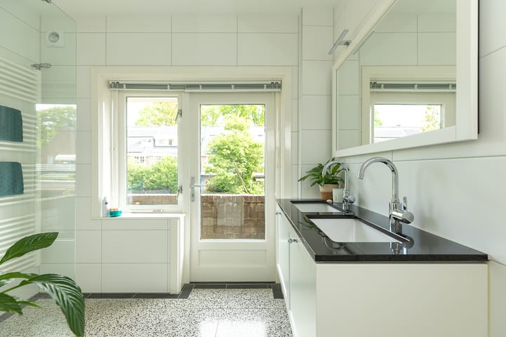 Foto 16 van Frederik van Eedenlaan 26