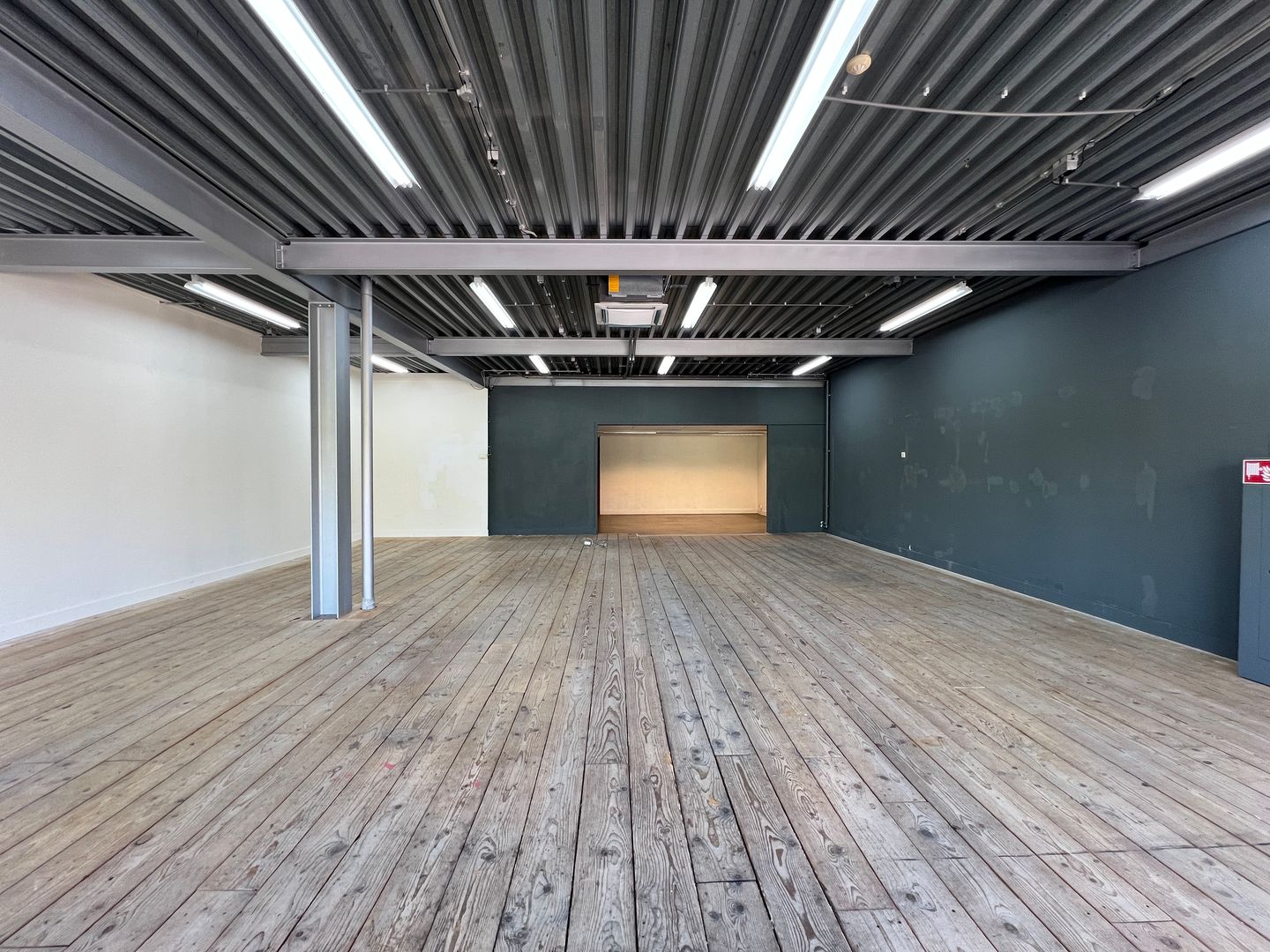 View photo 4 of Venneperstraat 20-C