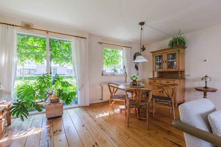 Foto 7 van Sarsvenstraat 4