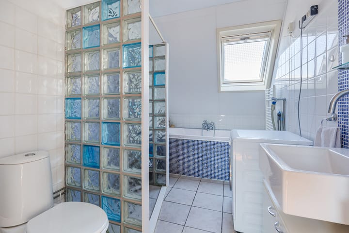 Foto 16 van Sarsvenstraat 4