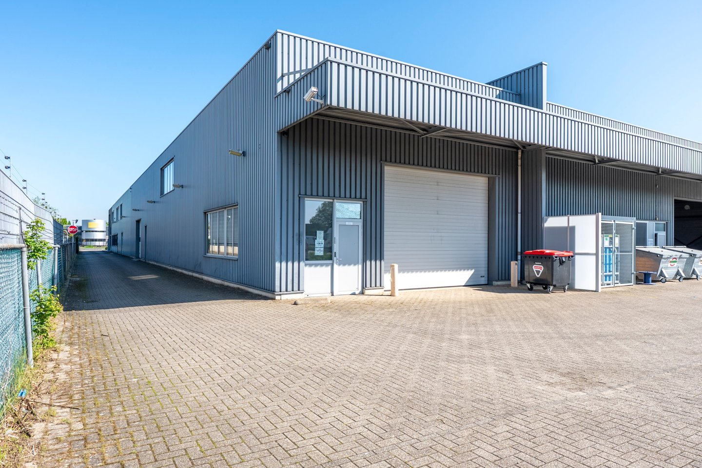Bekijk foto 2 van Dr. Nolenslaan 138