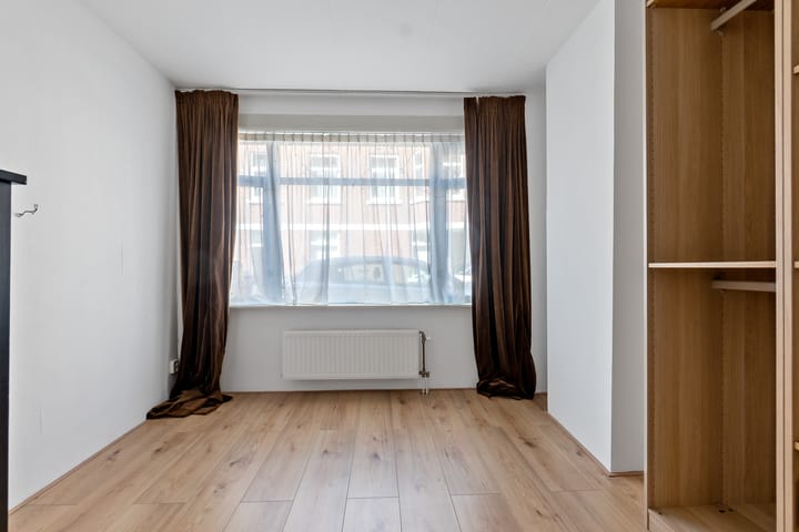 Foto 25 van van Gaesbekestraat 83