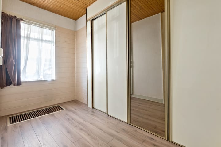 Foto 32 van van Gaesbekestraat 83