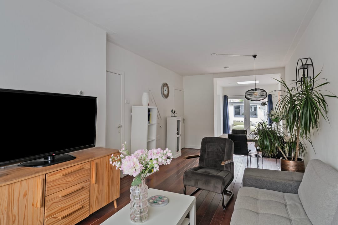 Photo 2 of Cosijnstraat 25