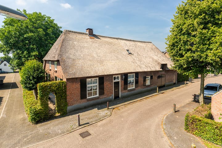 Dorpstraat 17