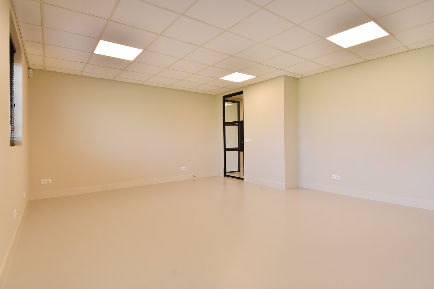 View photo 5 of Turfschipper 38
