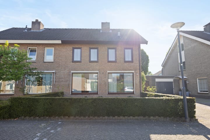 Foto 36 van Jan Steenstraat 44