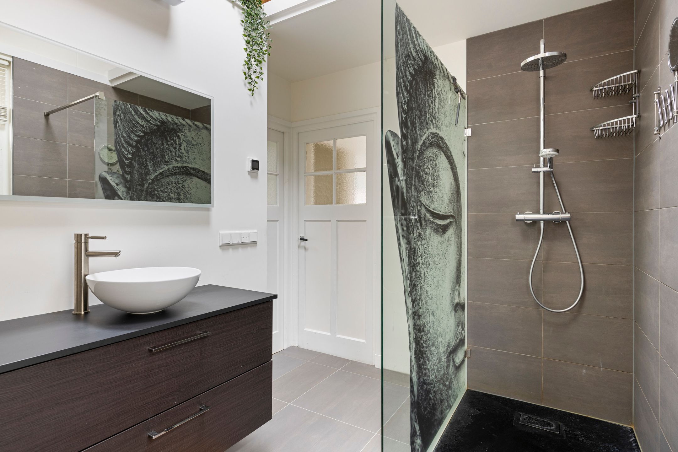 Photo 21 of Geuzenweg 57