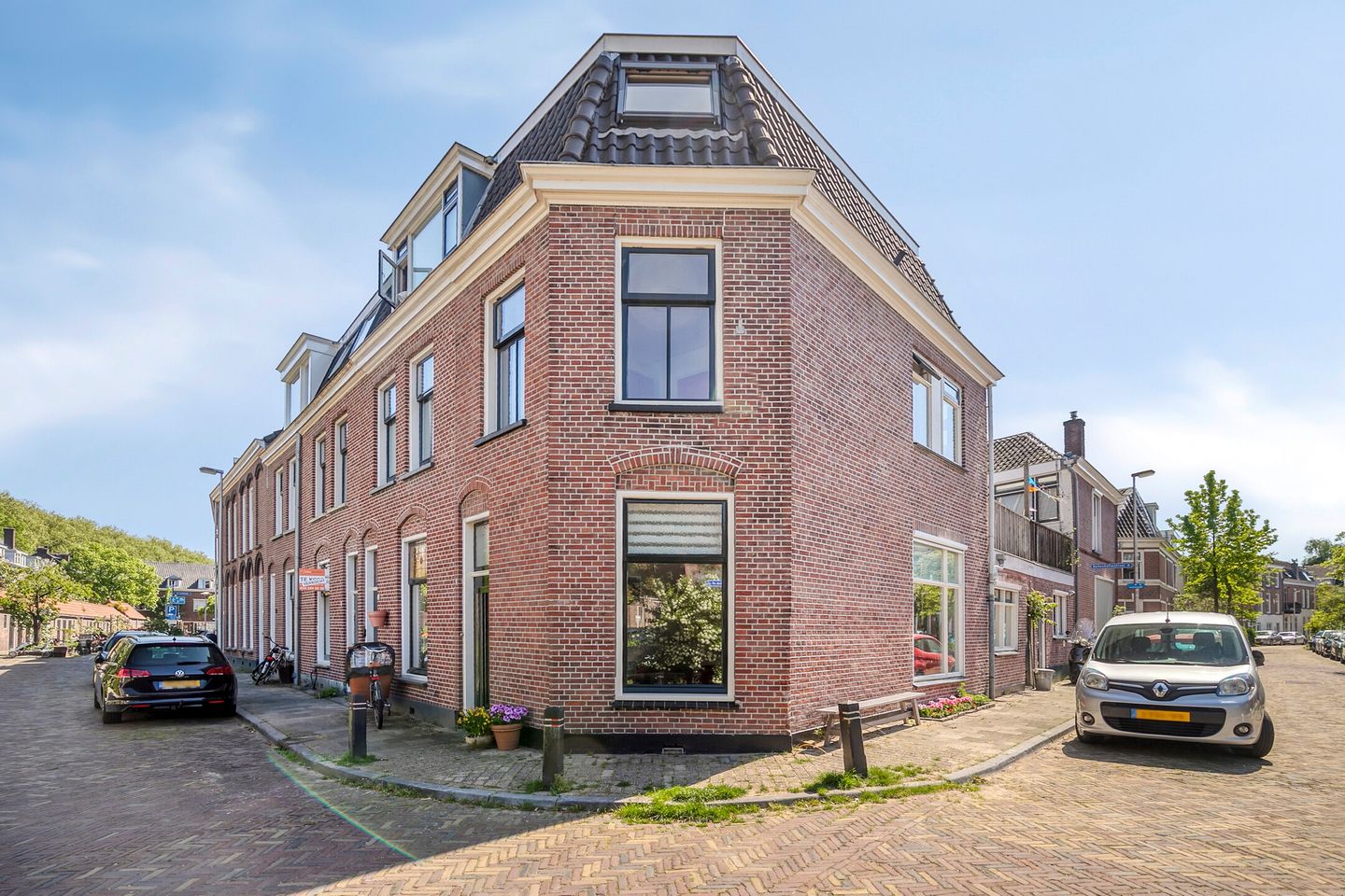 Foto 1 van Grasstraat 1