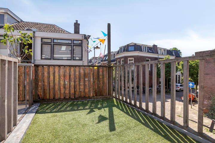 Photo 24 of Grasstraat 1