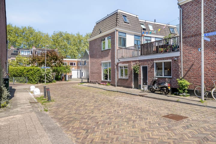 Photo 30 of Grasstraat 1