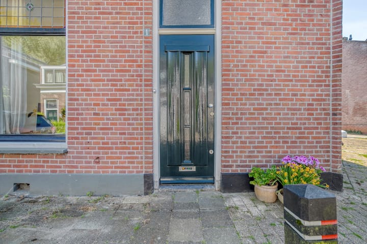 Photo 6 of Grasstraat 1