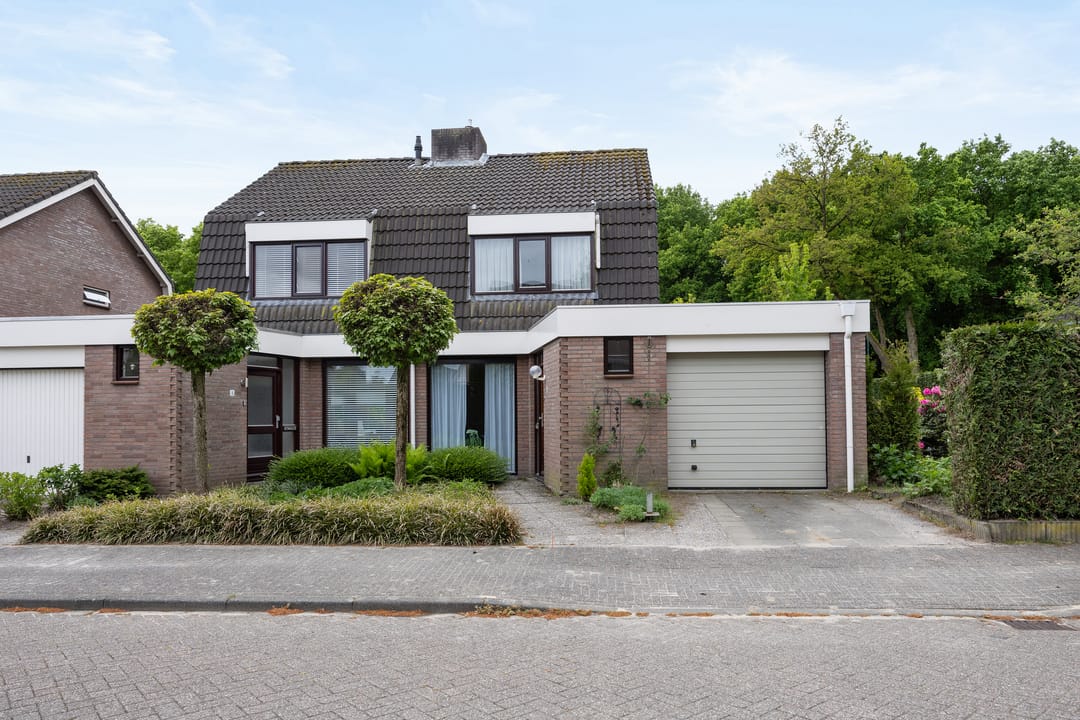 Huis te koop: Hellebaardstraat 2 5175 TM Loon op Zand [Funda]