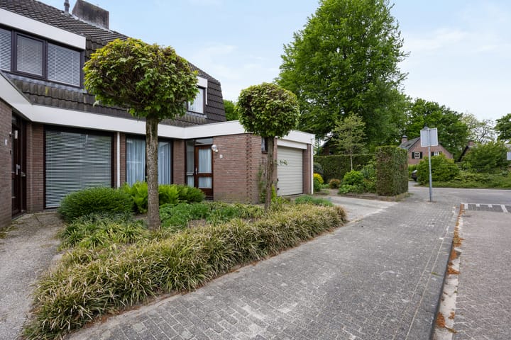 Photo 32 of Hellebaardstraat 2