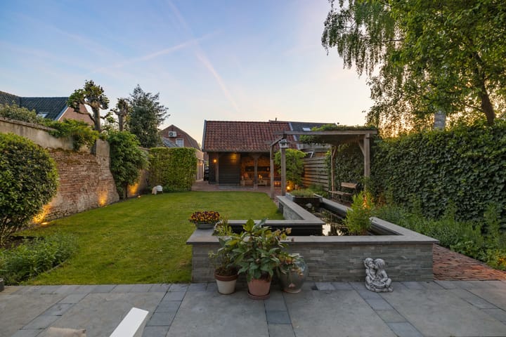 Photo 103 of Achterstraat 86