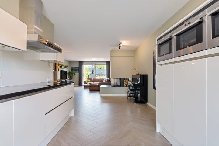 Foto 25 van Van Veendijk 48