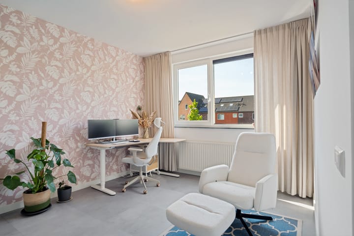 Foto 47 van Van Veendijk 48